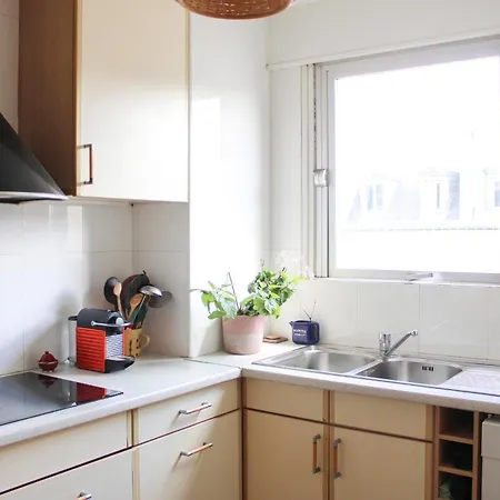 Appartement Bright T3 - Near Parc Des Buttes-chaumont Parijs